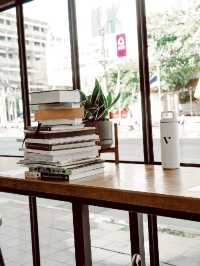  รีวิวร้าน :  Varen BKK ☕️ @MRT : สถานีสามยอด 