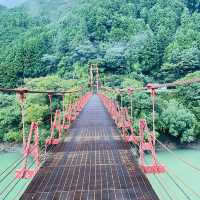 全長約160mの真っ赤な「蔵王橋」