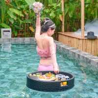 พูลวิลล่า สไตล์ทรอปิคอล บางแสน มี Jacuzzi ส่วนตัว!