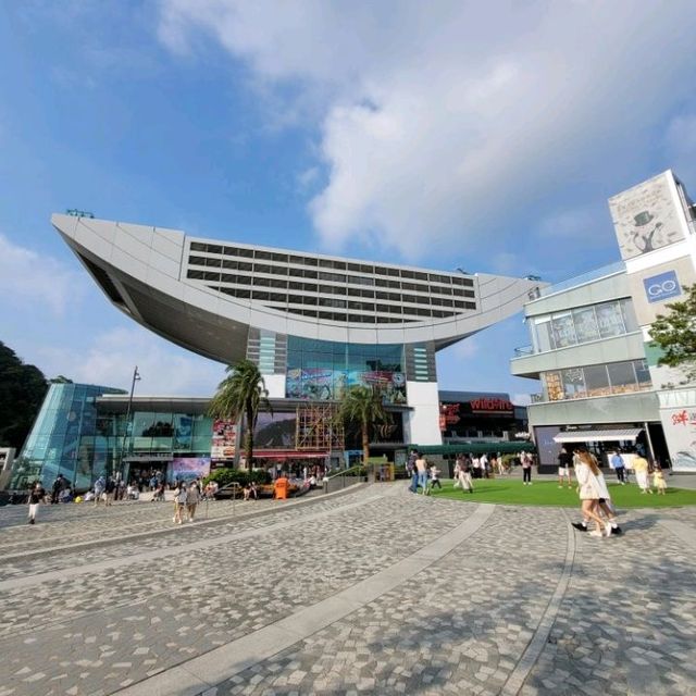俯瞰香港的特色廣場🏤 俯瞰香港的特色廣場🏤