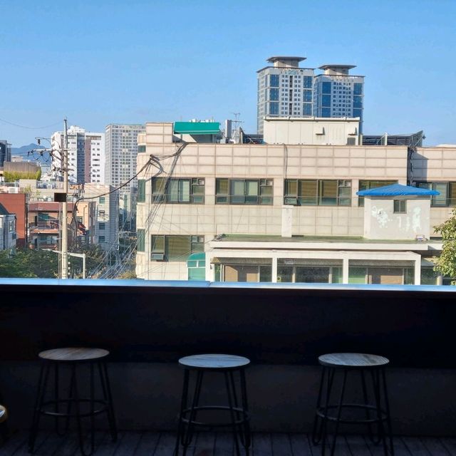 남산타워가 보이는 루프탑 카페
