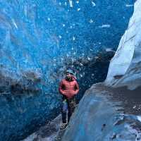Hang Động Băng xứ Iceland