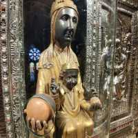 Black Madonna 