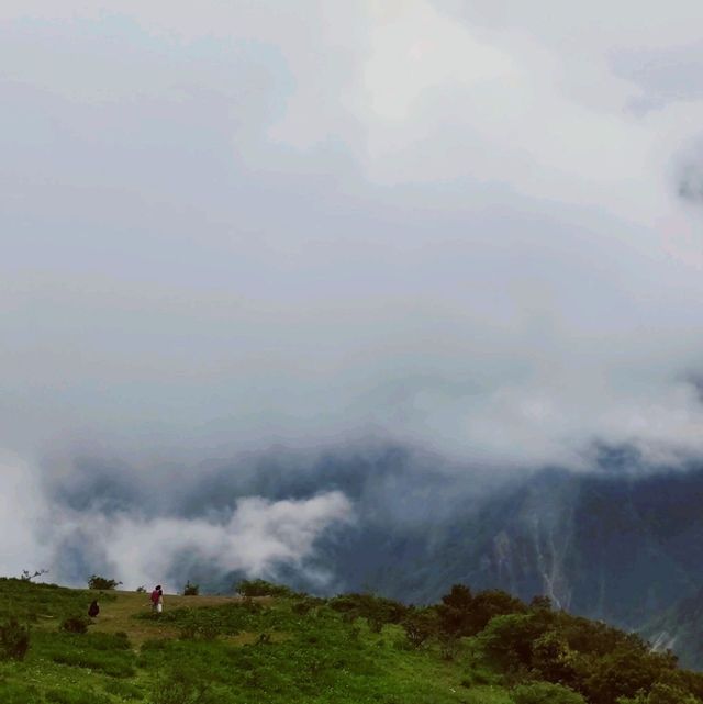 Mountain Pass Peak in Sichuan's Aba