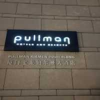 Hotel that pulls Tourists 