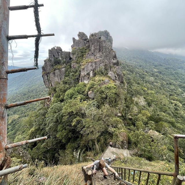 hike up to the tallest mountain in Sanya FUN