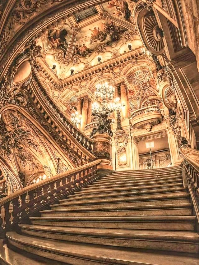 Paris Opera House | Best photo-taking guide to avoid crowds