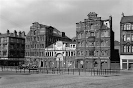 Barras Haunted History Tour | 62 Moncur St