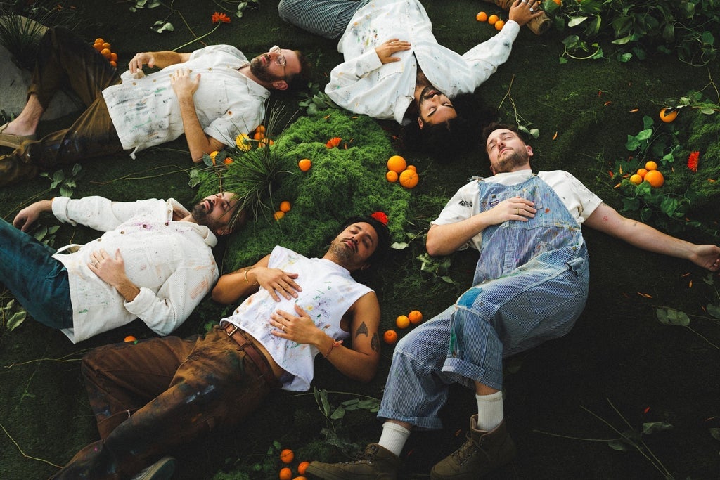 Young the Giant - Victory Garden Tour with Cold War Kids (Bonner) | Kettlehouse Amphitheater