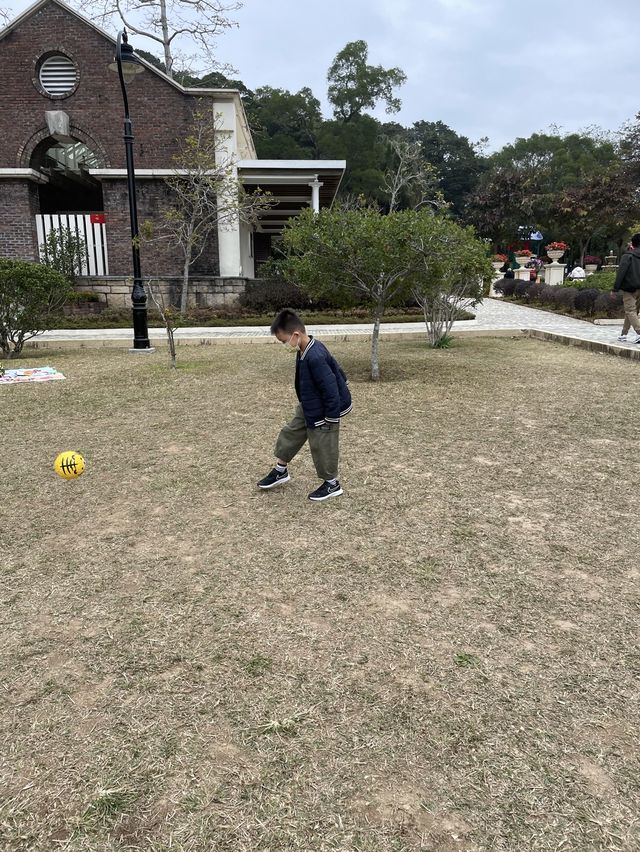 【 優雅英式後花園·野餐勝地 】 