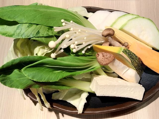 台北 湊一鍋麻辣火鍋 頂級食材愛吃辣的人別錯過