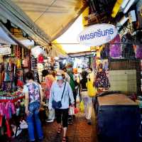 Budget and cheap buys in Sampheng 