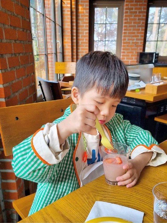 직접 재배한 채소로 식사하는 농원식당