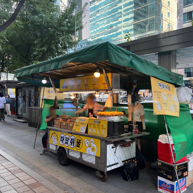 韓国/ソウル【弘大】若者の街弘大(ホンデ)の街並み
