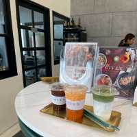 GIVEN COFFEE& BISTRO
