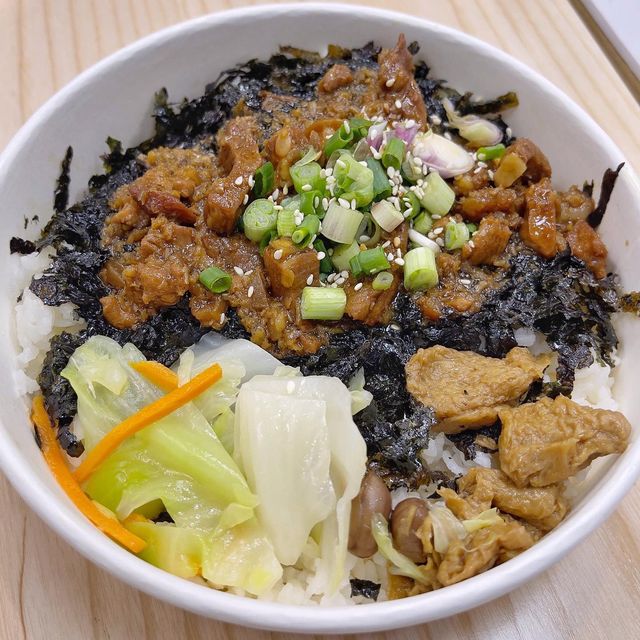 觀塘人氣台灣滷肉飯蛋餅小店