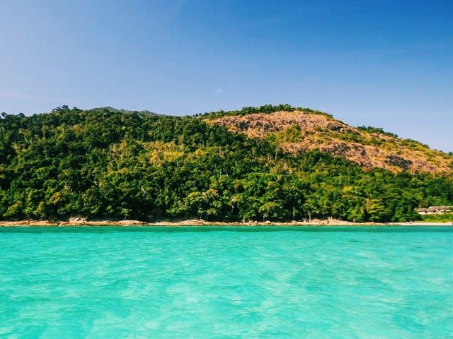 เกาะอาดัง