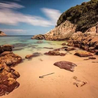 Exploring out the  Shek O Beach 