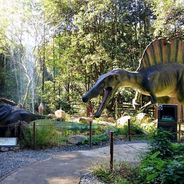 恐竜🦖と遊園地🎠🎡🎢
