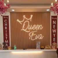 QUEEN EVA: A KING'S EXPERIENCE