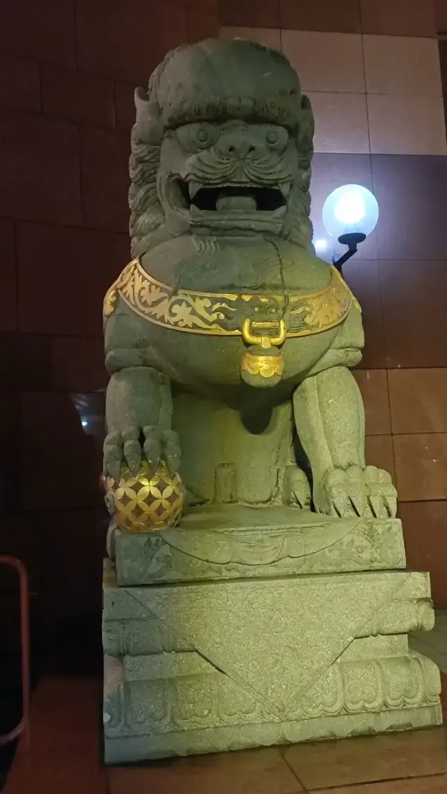 Story of Ancient Tombstone 