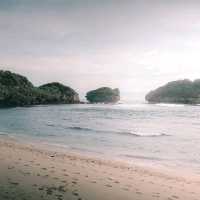 WATU KARUNG BEACH - PACITAN