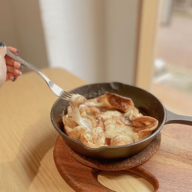 《 西 貢 日 系 木 感 咖 啡 店 》