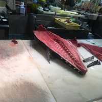 🍣 看鮪魚的解體秀 — とれとれ市場 (Tore Tore Market)