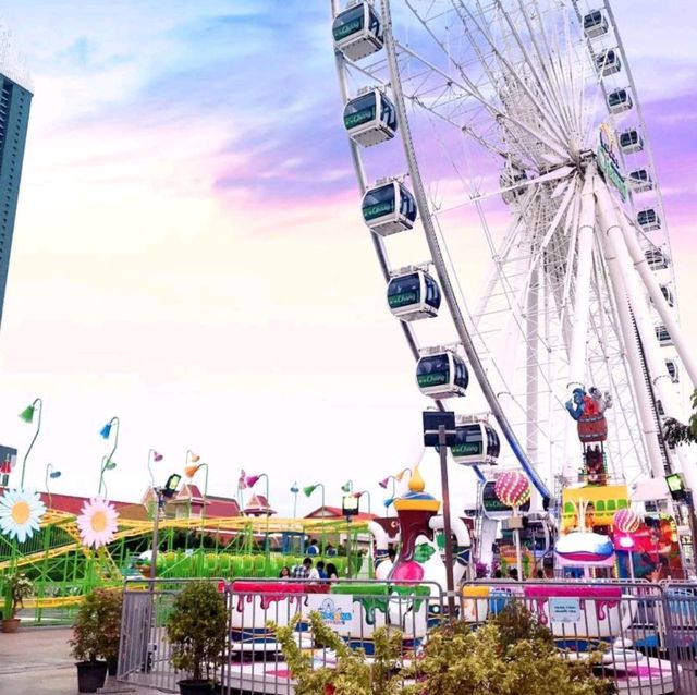 Excited moment at Asiatique Sky 