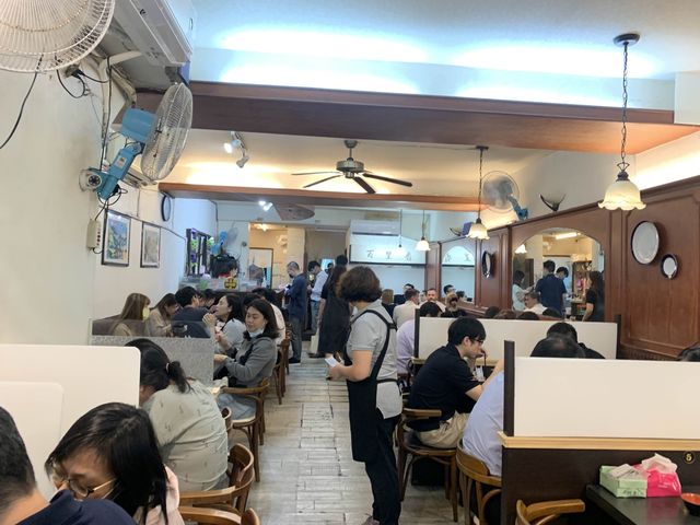 大顆新鮮蛤蜊蚌麵 - 百里香