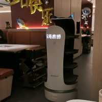 hai Di lao outlet with robotic kitchen 