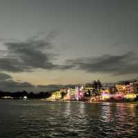 Houhai Beach - hectic but a beauty! 