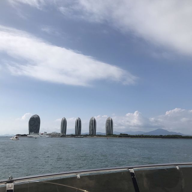 来三亚体验游艇的乐趣