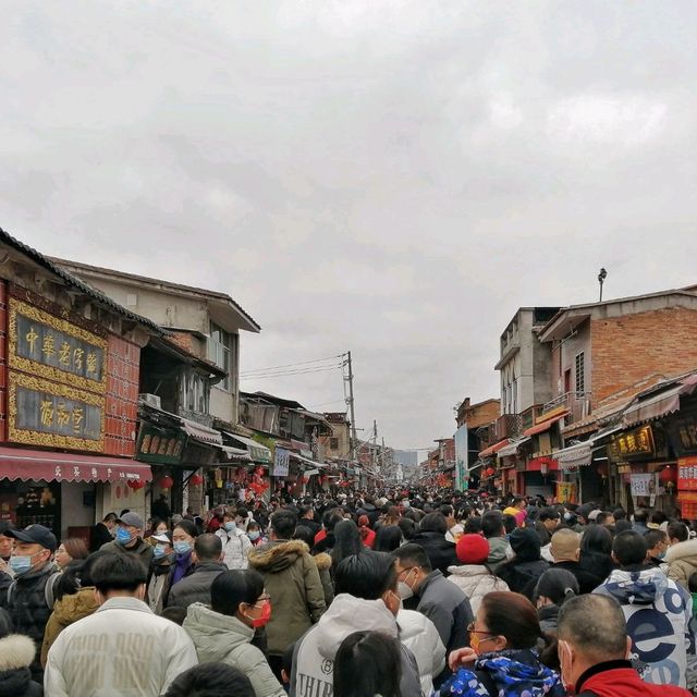 Quanzhou's lively West Street