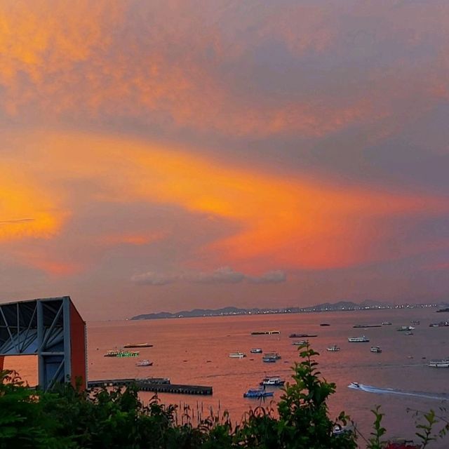 ชมวิวเมืองพัทยาที่จุดแลนด์มาร์ค PATTAYA CITY
