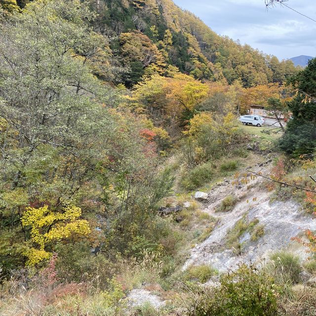 紅葉の中房温泉(立ち寄り湯)