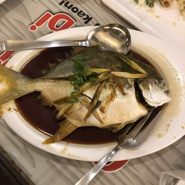 내 최애 맛집 세부 츄비츄비에서 한 내 생일파티. 해산물 파티다~~