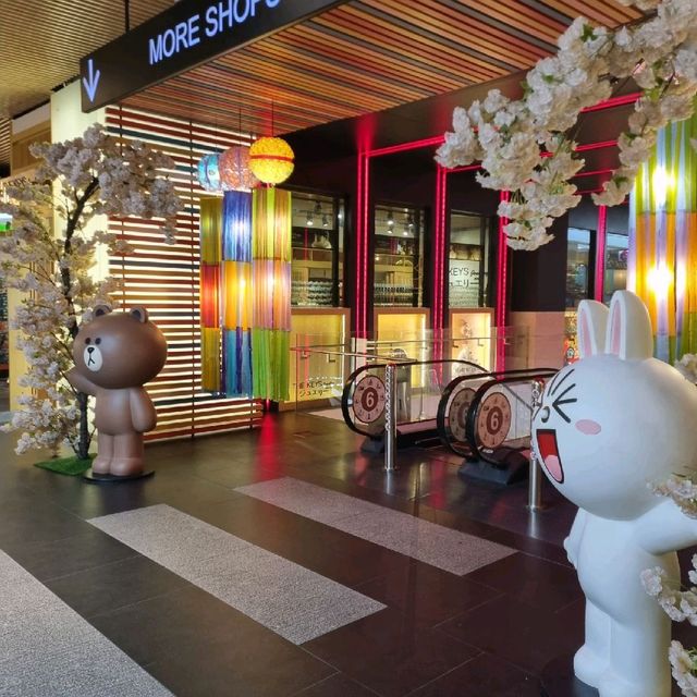 Tokyo Street Located In Pavilion Mall