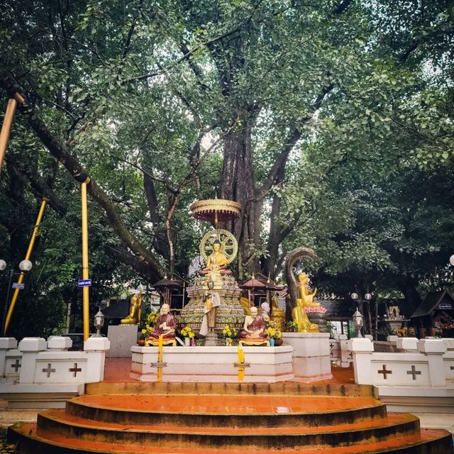 Wat Jed Yot, Phra Aram Luang