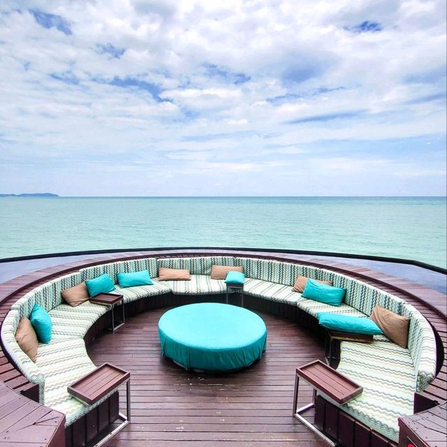 High Tea with Splendid Sea View