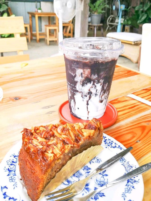 STAY WITH TREE cafe at Nakhon Pathom
💚🍀