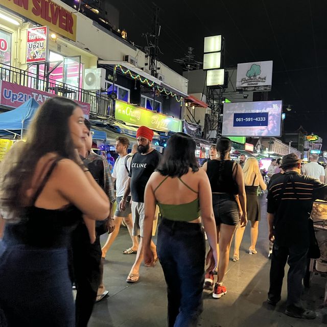 Walk a long Khaosan road