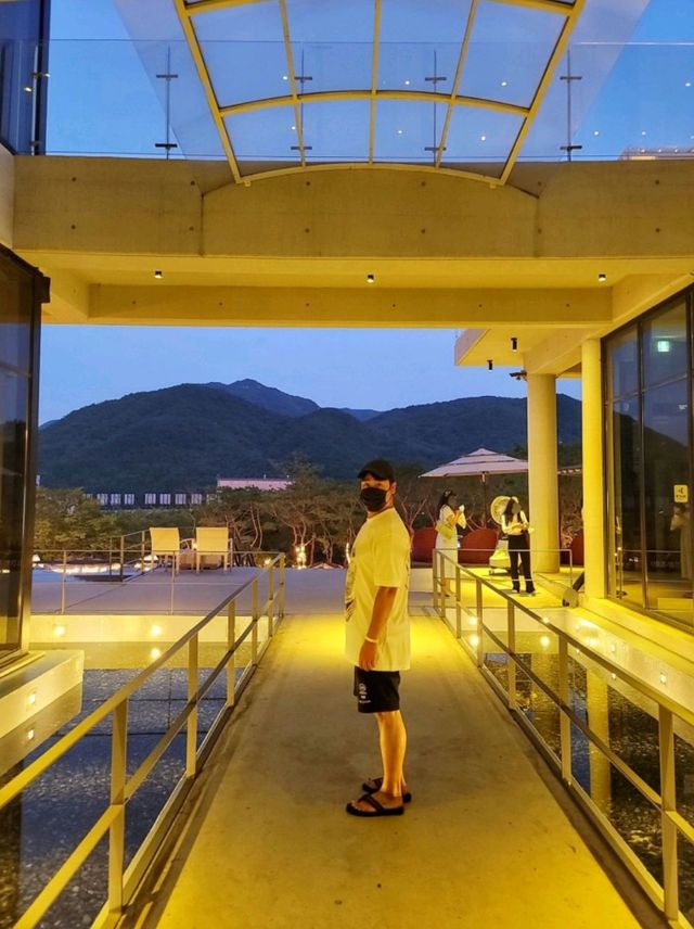 계룡산뷰가 아름다운 공주 동학사카페 에어산, 야경도 예쁜곳⛰️