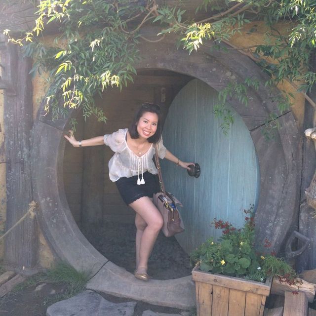 Hobbiton Movie Set