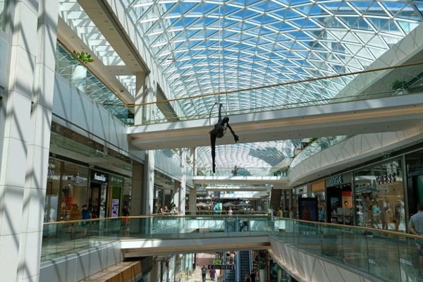 Download A Large Shopping Mall With A Skylight