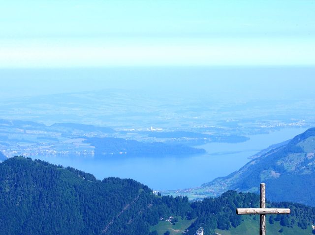 瑞士盧塞恩湖畔弗羅納爾普斯托克山