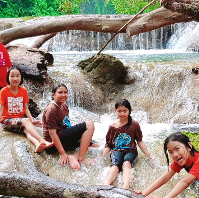 น้ำตกเจ็ดสาวน้อย