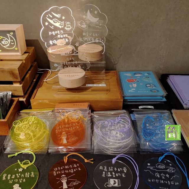 塵失眠夜燈展PMQ🌛