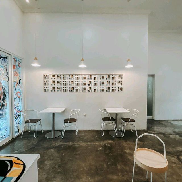 sekaruang cafe sekaruang cafe