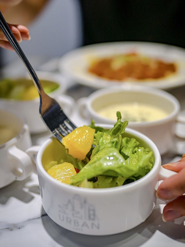 旺角人氣貓Cafe，相聚忘憂集中地
